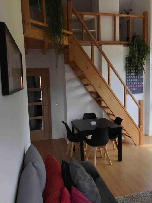 Precioso Atico Con Parking Privado. Vistas Al Rio Leilighet Limpias Eksteriør bilde